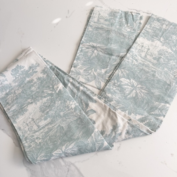 Vintage Pottery Barn Matine Blue Toile Pillow Cover Linen - Picture 8 of 8